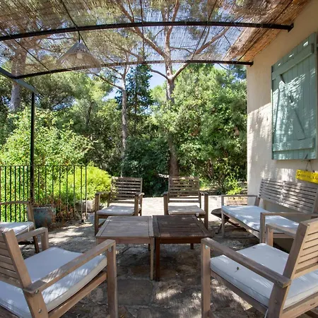 Maison Lumière Des Pins - Welkeys * Hyères